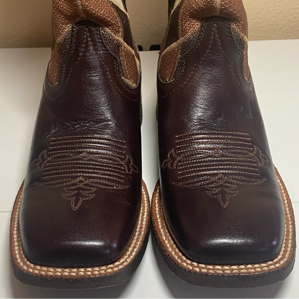 Ariat Miranda Western Boots NWT Size 7.5 Women Slight Wear Retail $219 Ltd EDITN - Picture 4 of 16